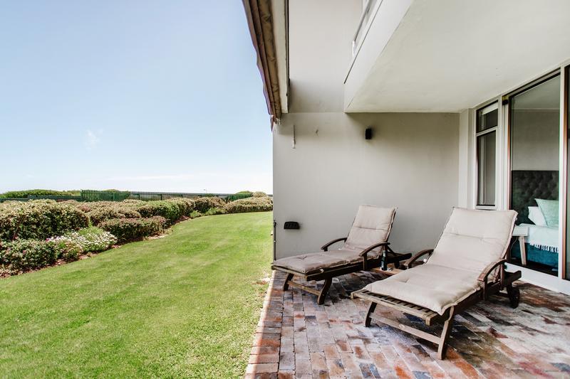 To Let 2 Bedroom Property for Rent in Dolphin Beach Western Cape